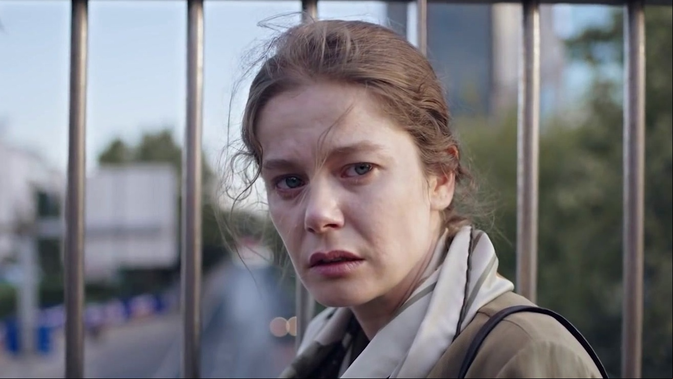 кадр из сериала Фатма