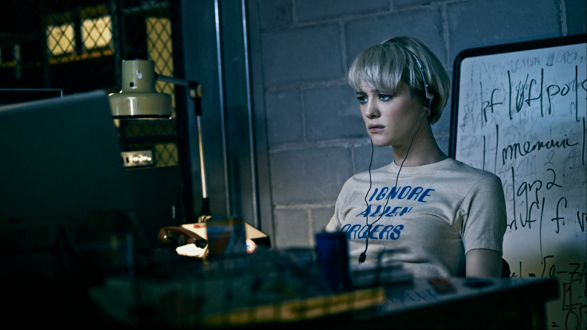 кадр из сериала «Остановись и гори» 